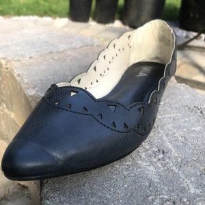 Navy Pointed Flat with Cut-Out Detail